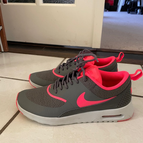 Nike Air Max Thea Size 5 - Picture 5 of 7